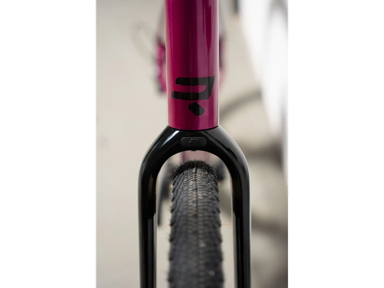 Ridley Kanzo Adventure Alu GRX400 gravel bicykel Jazzberry Jam Metallic/Black