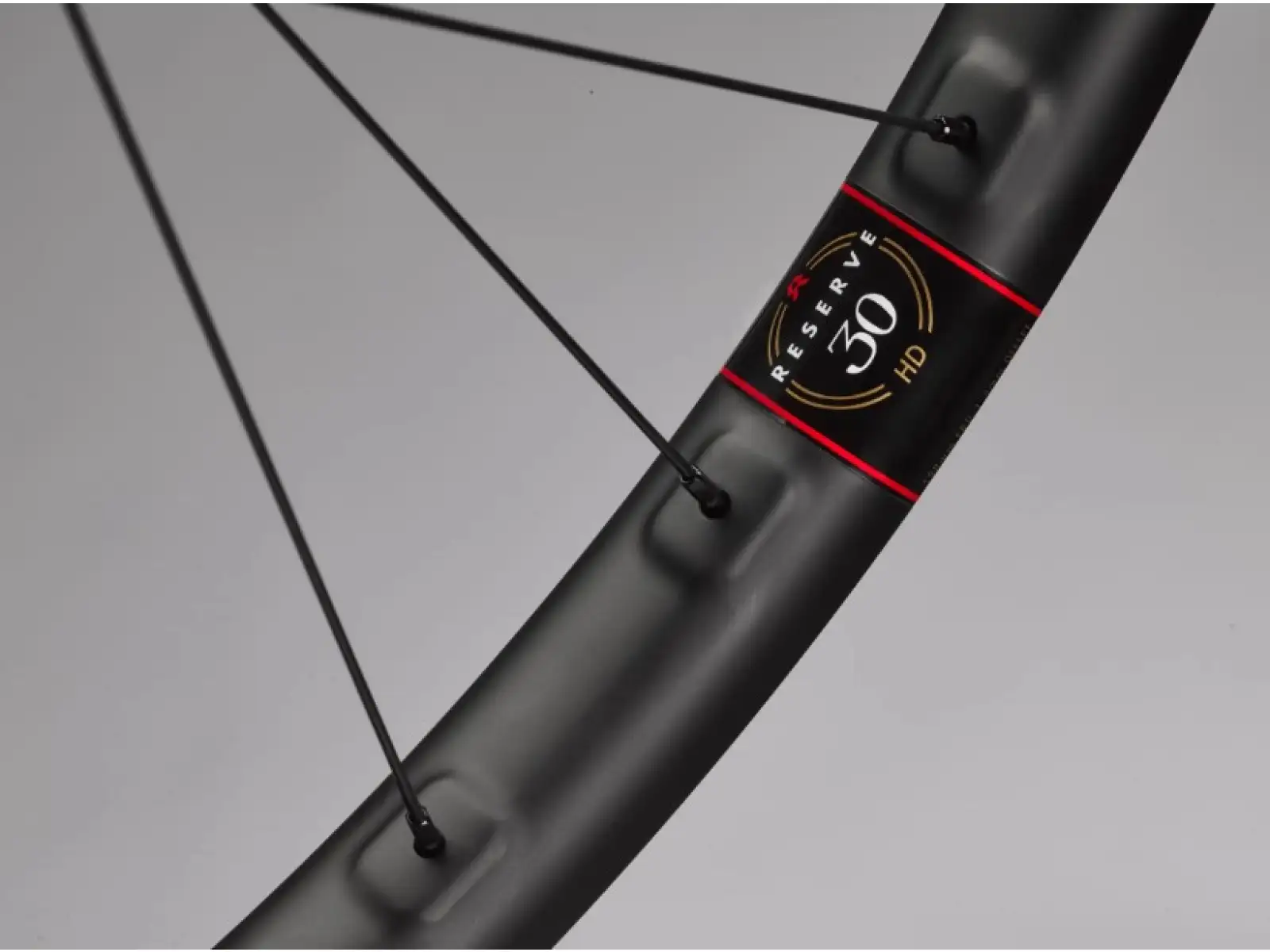 Reserve 30/HD 27,5" MTB karbónový ráfik 32 dier