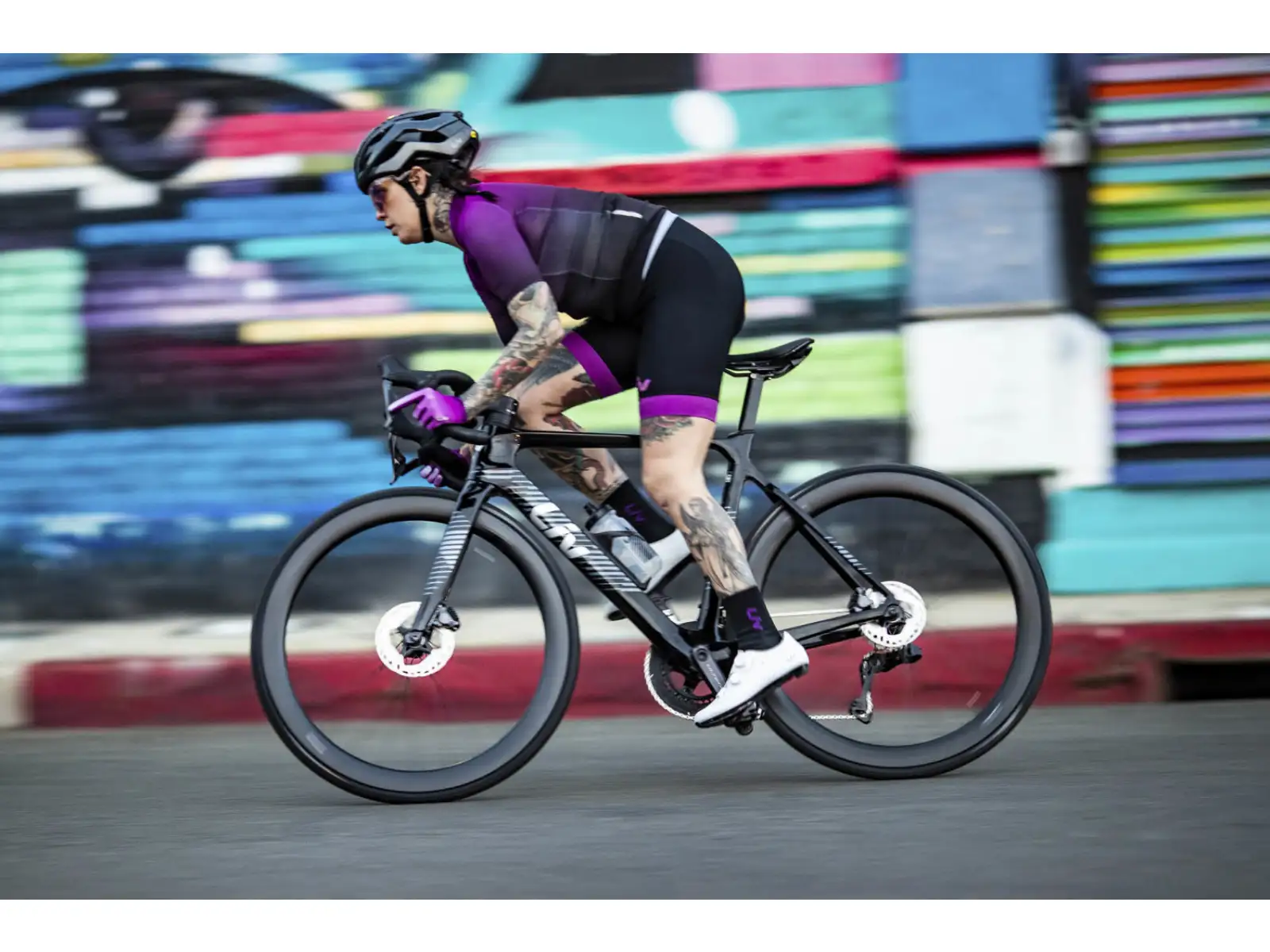 Liv EnviLiv Advanced Pro dámský cestný bicykel Carbon