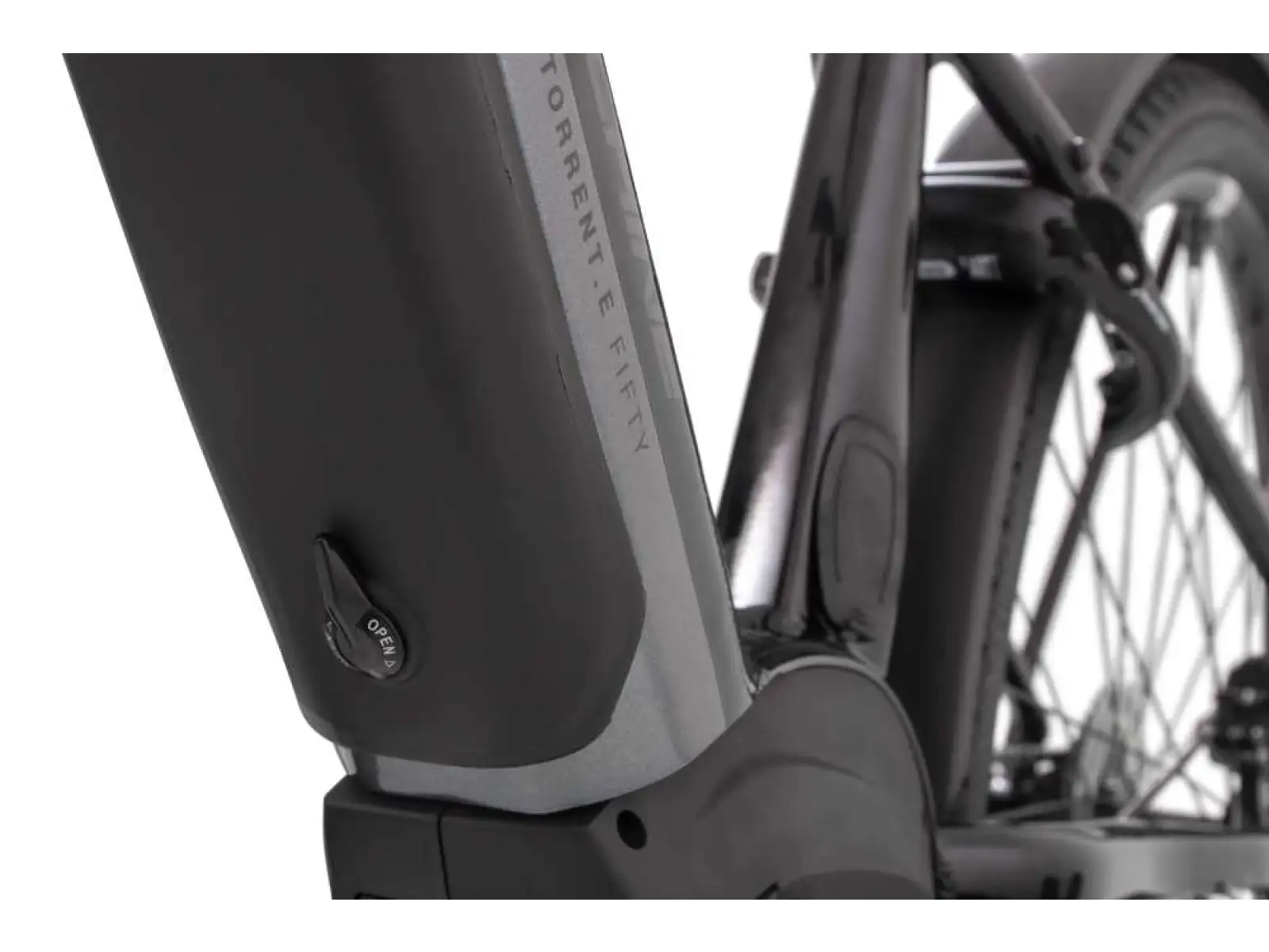 Rock Machine Torrent e50-29 B trekingové elektrokolo Touring/Gloss Black/Grey