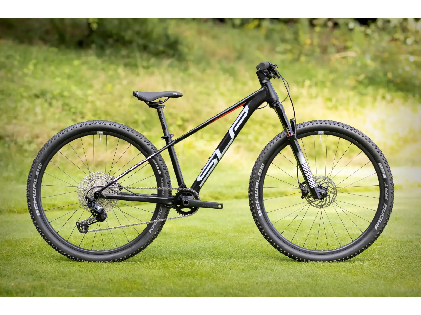 Superior Team 27 Issue Matte Black/Hologram Chrome/Team Red detský bicykel