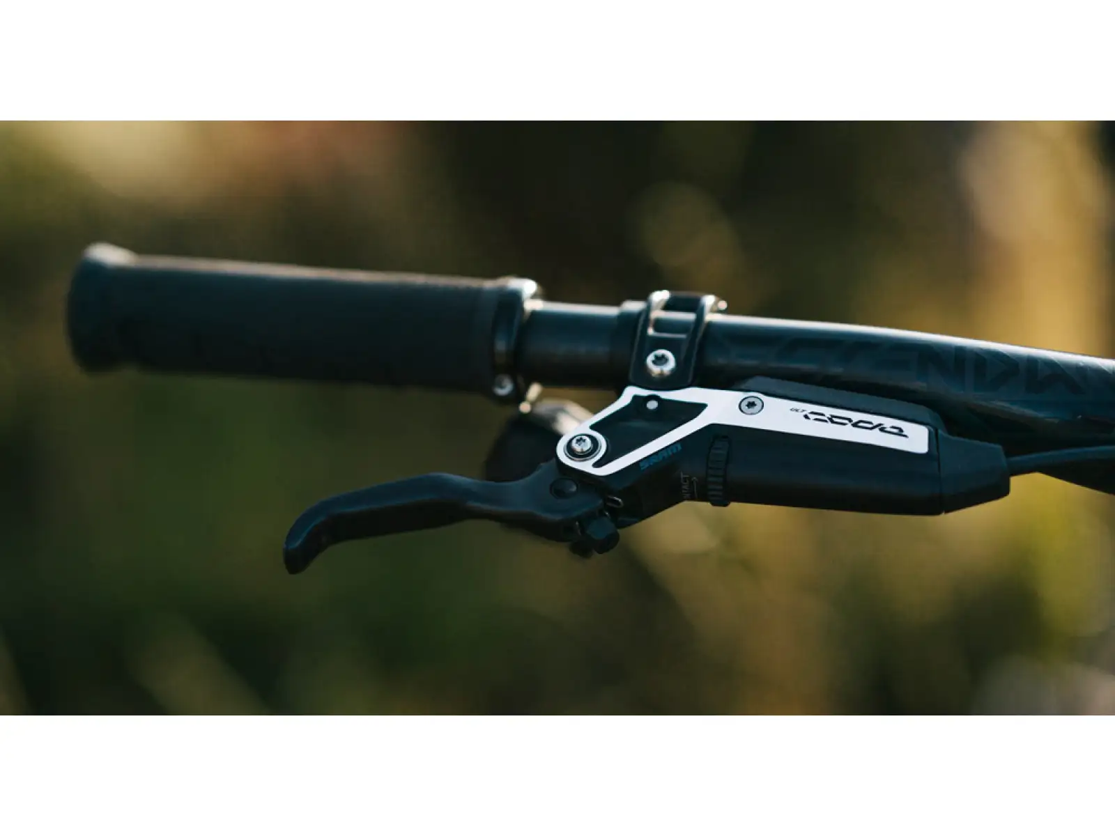 Sram Code Ultimate Stealth kotúčová brzda predná