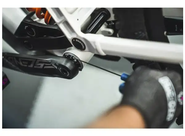 Muc-Off Crank Preload Ring predpínací krúžok na kľuku strieborná