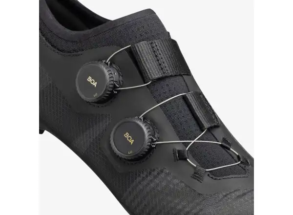 Fizik Vento Vega Carbon cestné tretierky Coal Black/Black