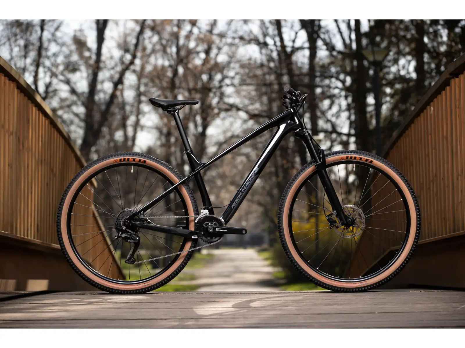 Rock Machine Blizz Cr 20 horský bicykel Gloss Basalt Black