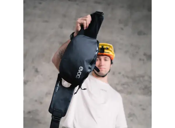 Evoc Hip Pouch 3D WP 2 ľadvinka Sand