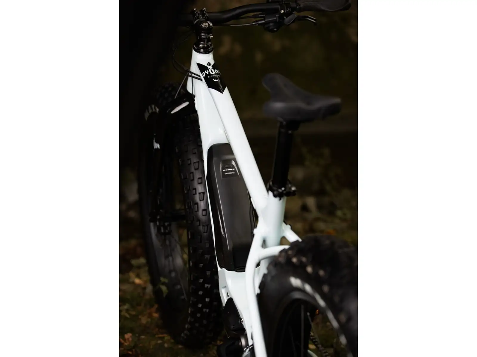 Rock Machine VYÖRY e50 S fatbike elektrobicykel Gloss White/Black VZORKA