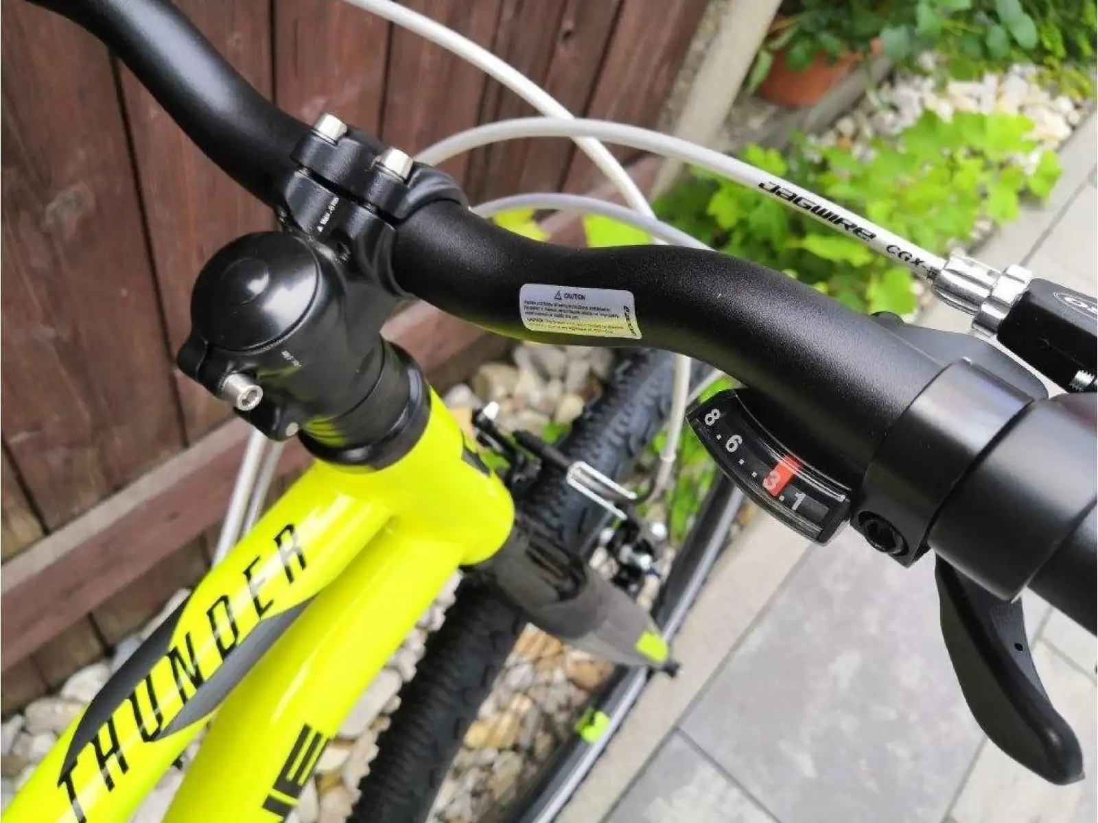 Rock Machine Thunder 24 Gloss Radioactive Yellow/Black/Dark Grey detský bicykel