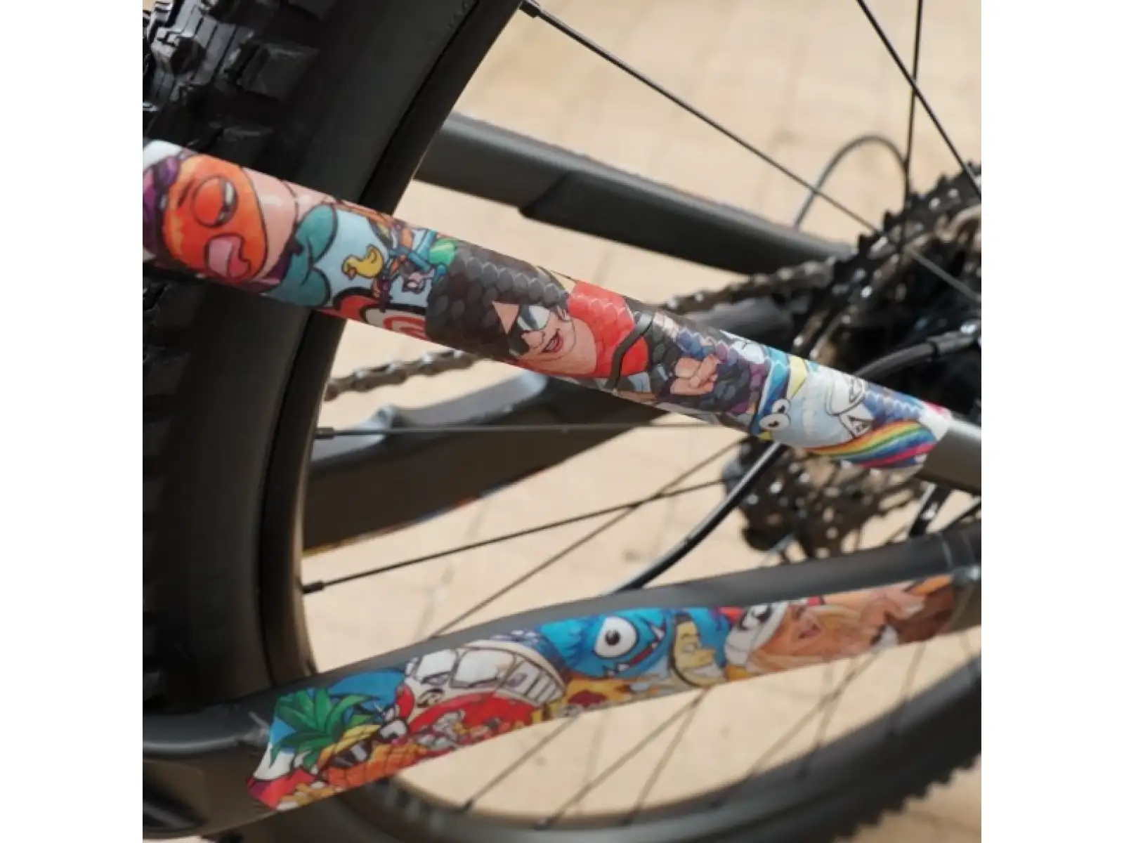 Rie:sel Design TAPE 3000 Stickerbomb Eyecatcher