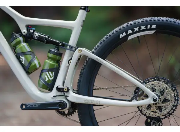 Ibis Exie V2 GX 29" horský bicykel bone