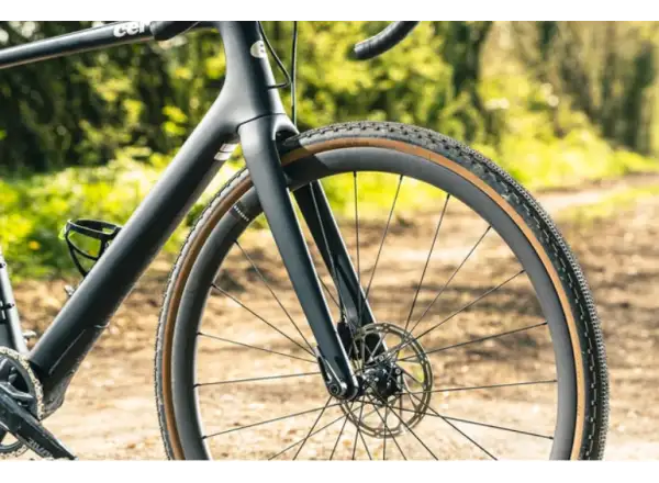 Cervélo Áspero 5 Force XPLR eTap AXS gravel kolo five black