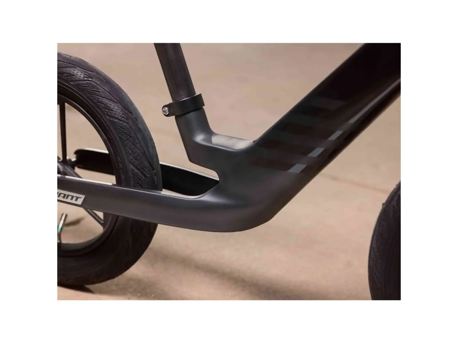 Giant PRE RCARBON PUSH BIKE detské odrážadlo