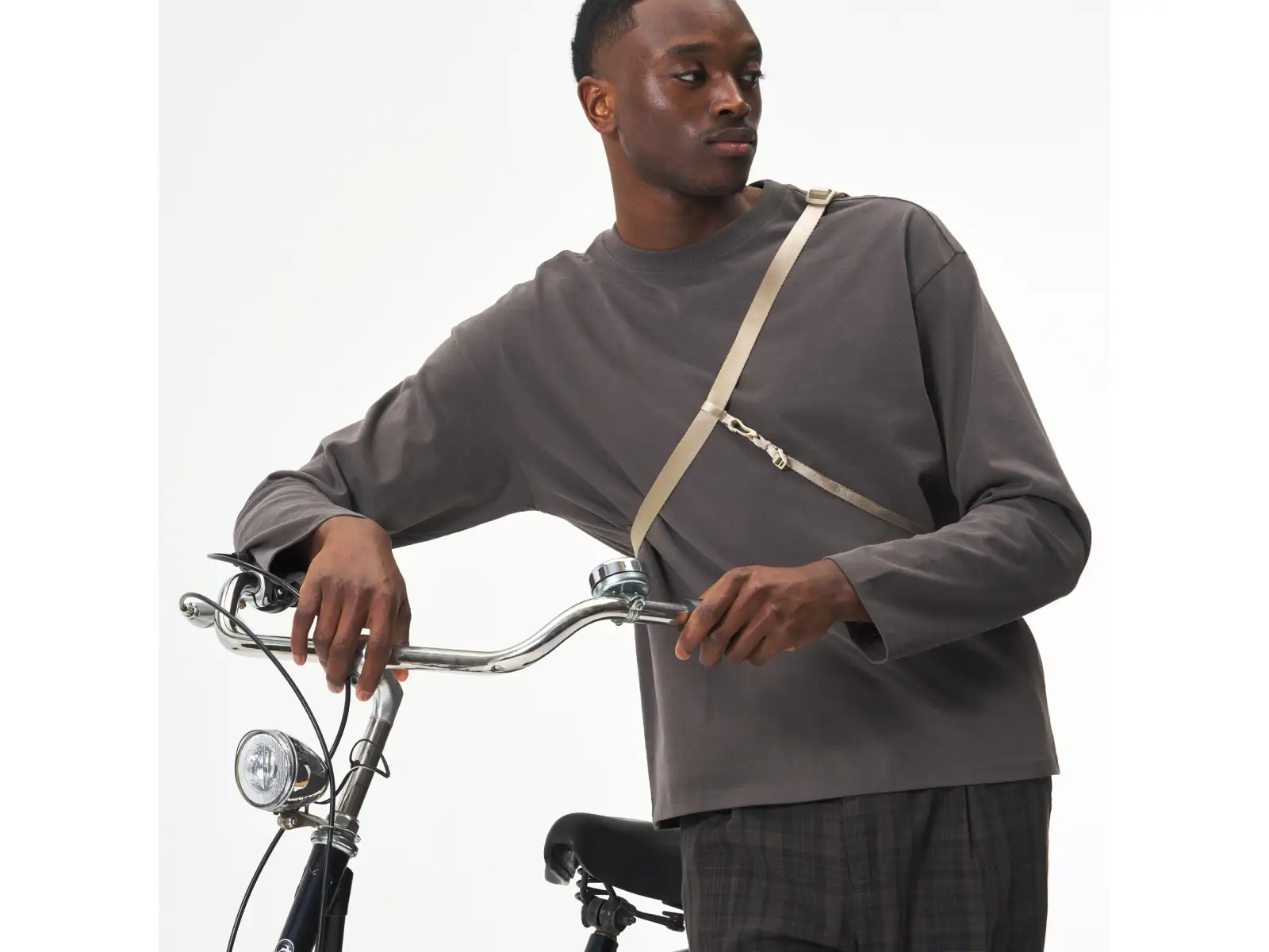 Aevor Easy Ride Pouch taška cez rameno Off-White