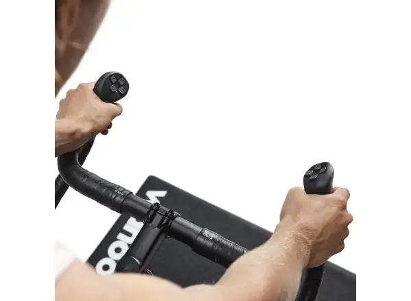 Wahoo KICKR Bike Pro Smart Bike trenažér
