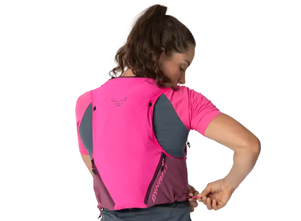 Dynafit Alpine 8 l bežecká vesta Pink Glo/Amaranth