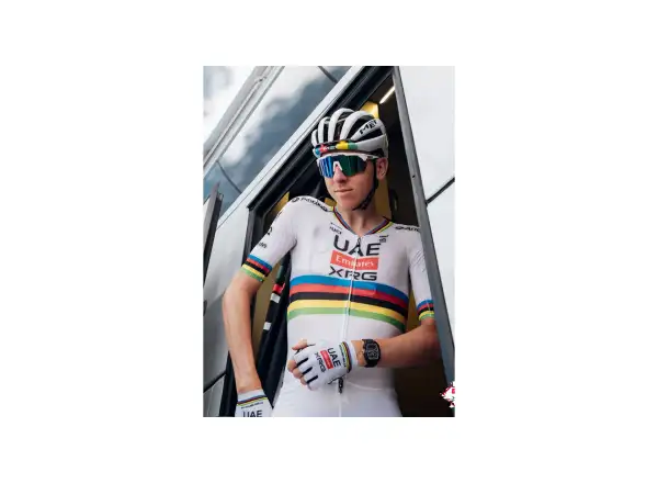 MET Trenta 3K Carbon cestná prilba Rainbow Limited Edition