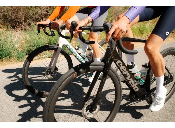 Cervélo Caledonia-5 SRAM Rival AXS Sandstone 56