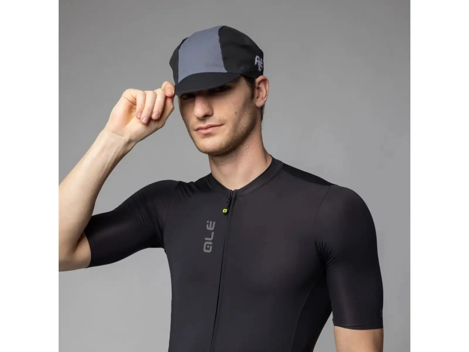 Alé Slang cyklistická čiapka Black