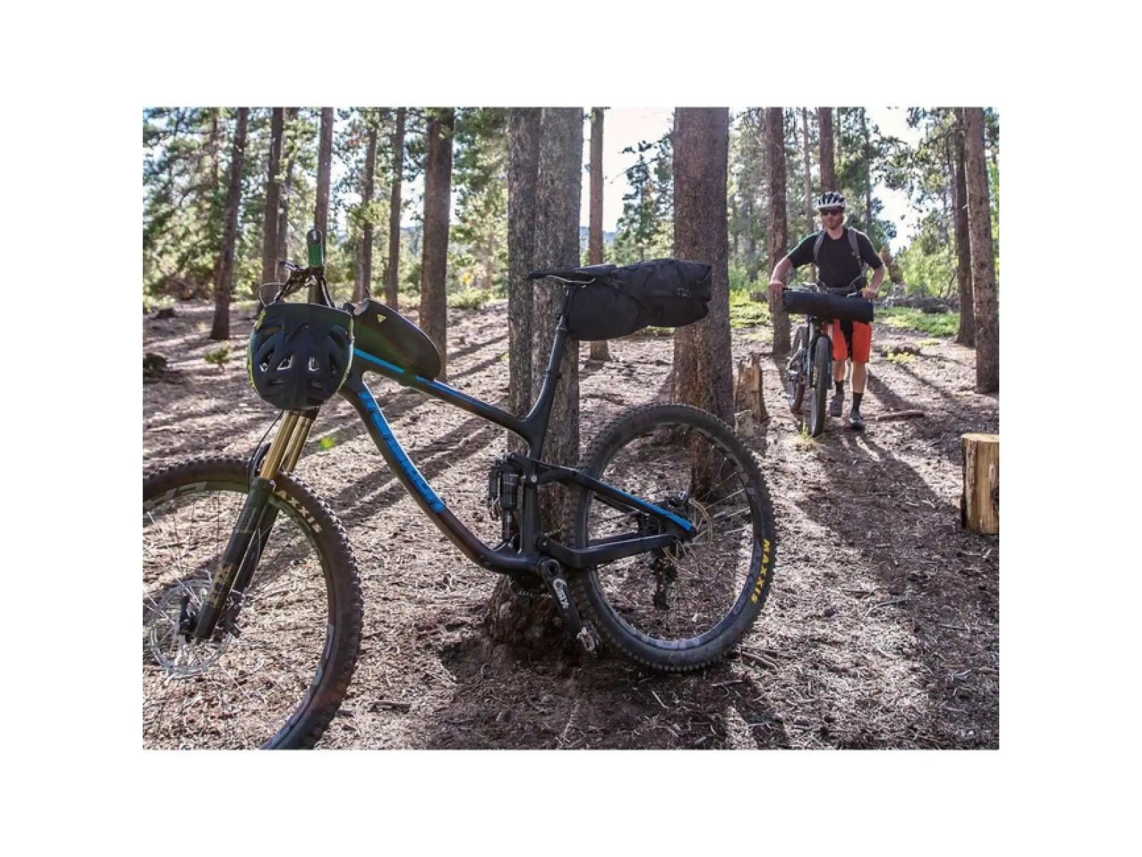 Rolovacia sedlová brašna Topeak BackLoader 6 l čierna