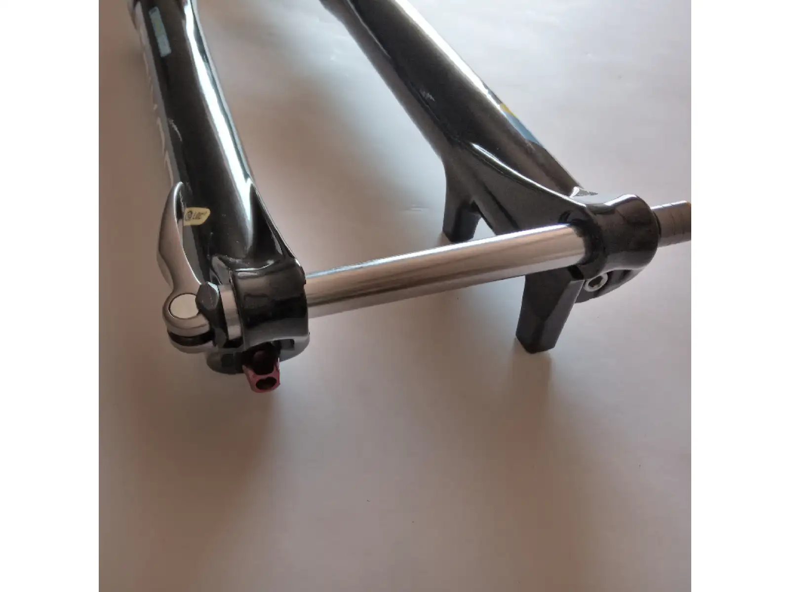 SR Suntour Epixon Elite TR RL-RC 140 mm 27,5" odpružená vidlica