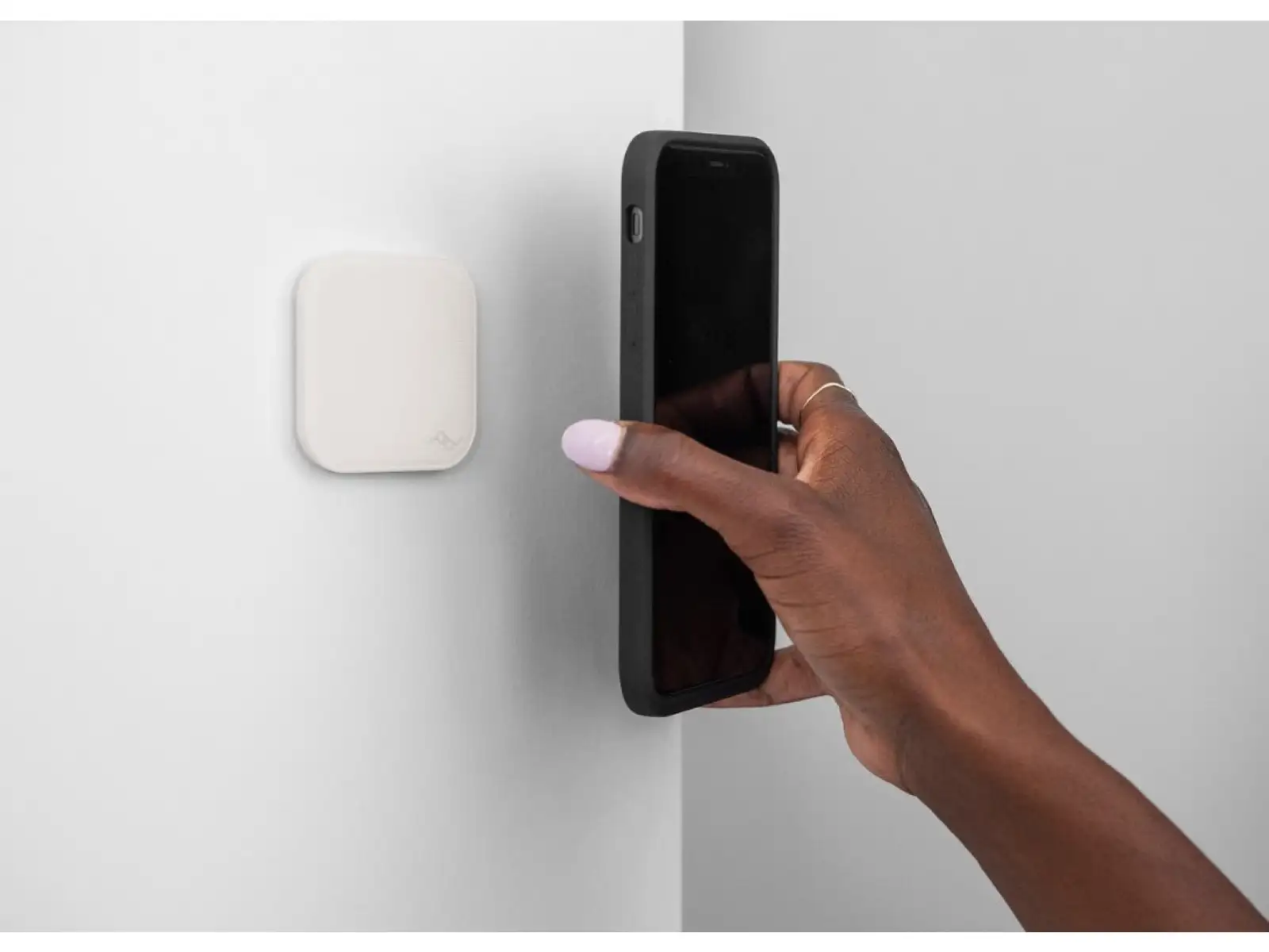 Peak Design Nástenný magnetický držiak na mobilný telefón Bone