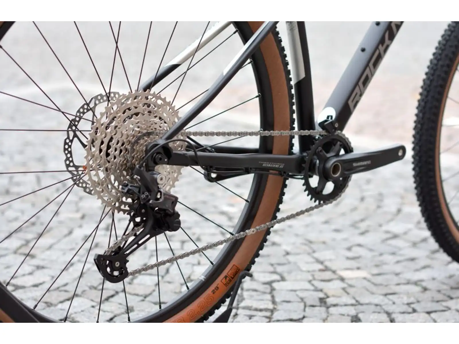 Rock Machine Torrent 90-29 Matte Black/Grey/Silver horské kolo