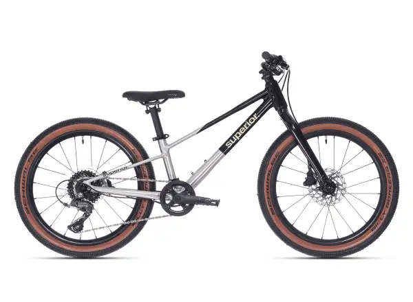 Superior TEAM 20 bicykel Gloss Brushed Alu / Rainbow Black 9.0"