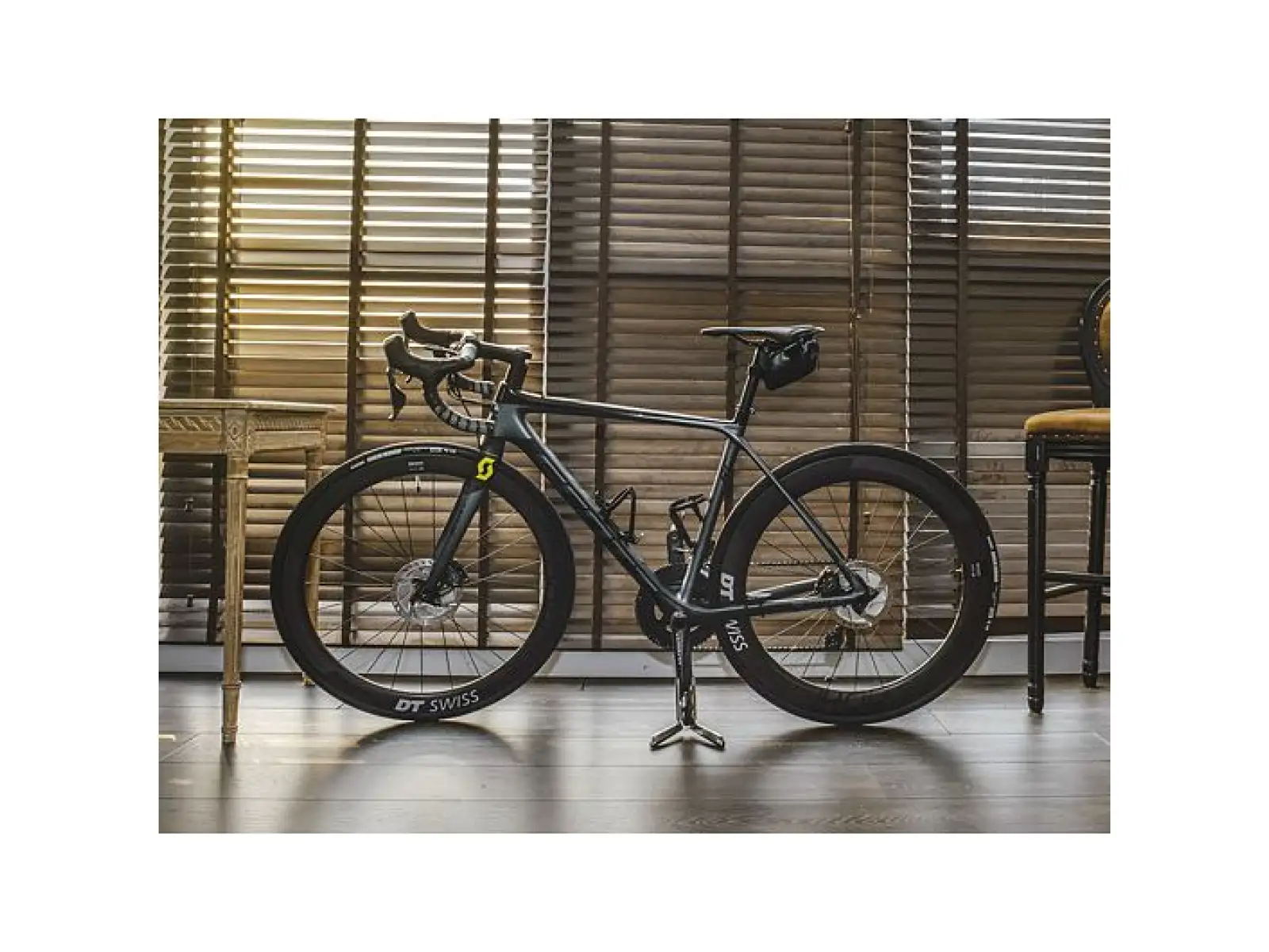 Stojan na cestný bicykel Topeak Flashstand Slim X pre kľuky Sram/Shimano/Campa