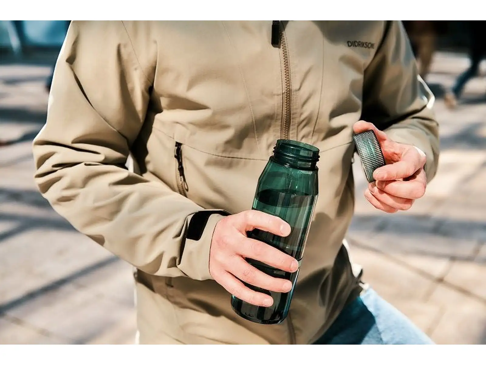 Fidlock Twist Set fľaša a základňa 700 Life zelená 700 ml + Uni základňa