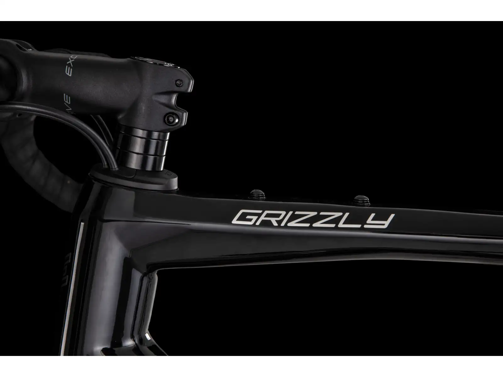 4Ever Grizzly Elite gravel bicykel black