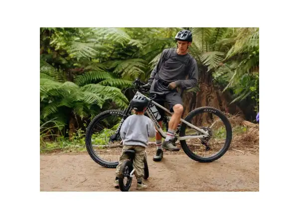 Kids Ride Shotgun detské odrážadlo Dirt Hero 12" s brzdou 2026 biela