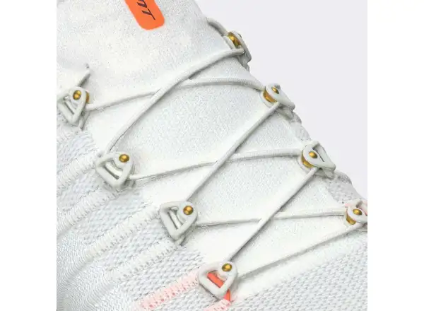 DMT Pogis Superlight cestné tretry White