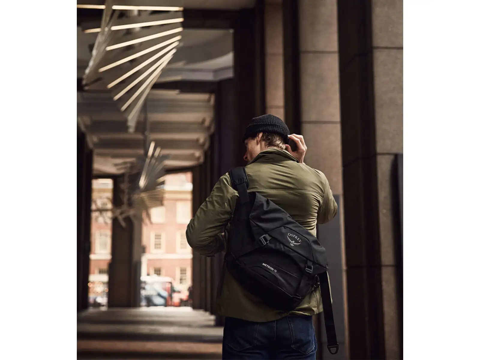 Osprey Metron 18 l Messanger Bag Taška cez rameno Tan Concrete