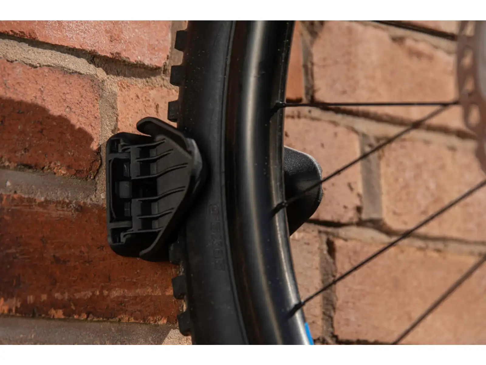 Držiak na bicykel Hiplok Jaw Uni