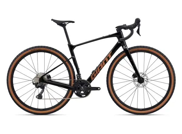 Giant Revolt Advanced 2 gravel bicykel Carbon Smoke