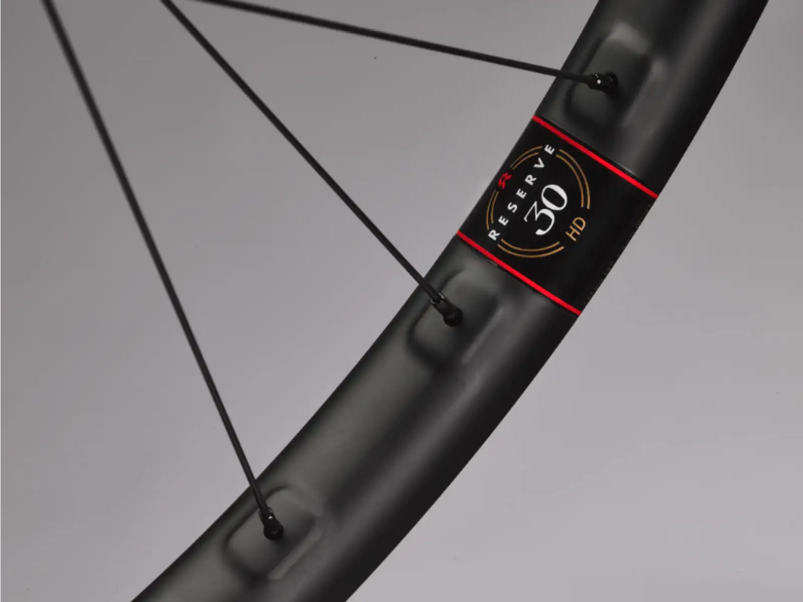 Reserve 30/HD 29" MTB karbónový ráfik 28 dier