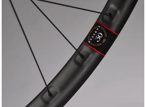 Reserve 30/HD 29" MTB karbónový ráfik 28 dier