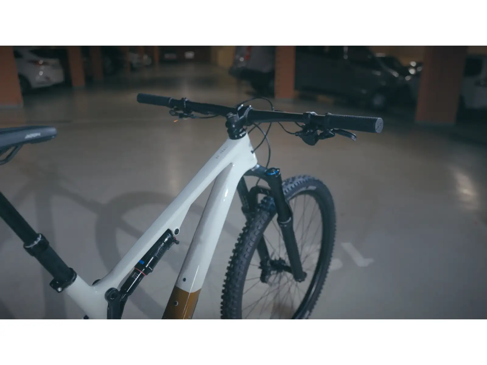 Superior XF 929 TR horský bicykel Gloss Grey/Copper