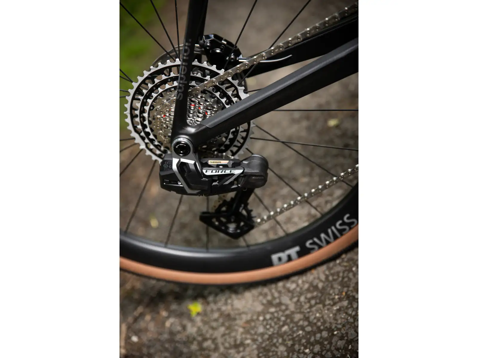 Superior XR 9.8 GR gravel bicykel Matte Carbon/Gloss Black