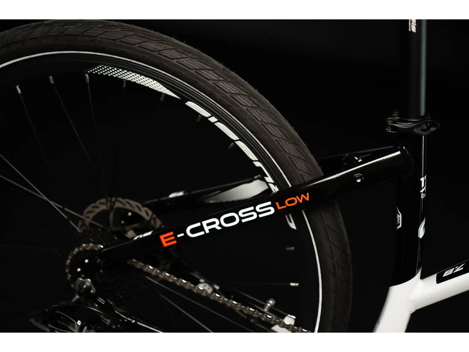 Crussis e-Cross low 7.8 (522 Wh) krosový elektrobicykel