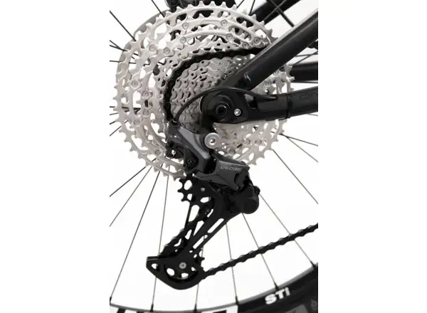 Rock Machine Blizzard 50-297 matná šedá/čierna/biela 29"/27,5" horský bicykel