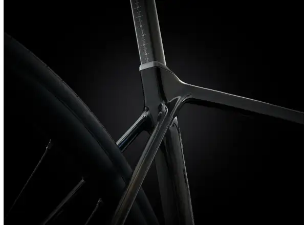 Giant TCR Advanced 2 KOM cestný bicykel Carbon