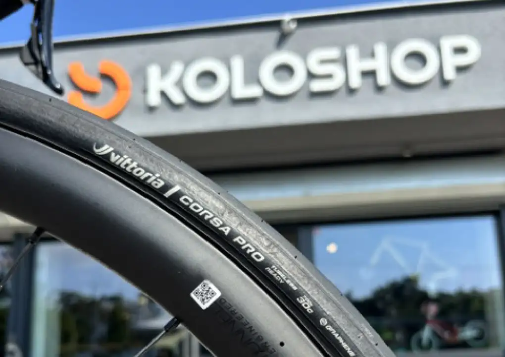 Vittoria Corsa Pro TLR Full Black G2.0: prvých 500 km s plášťami, na ktorých sa vyhrávajú Grand Tours