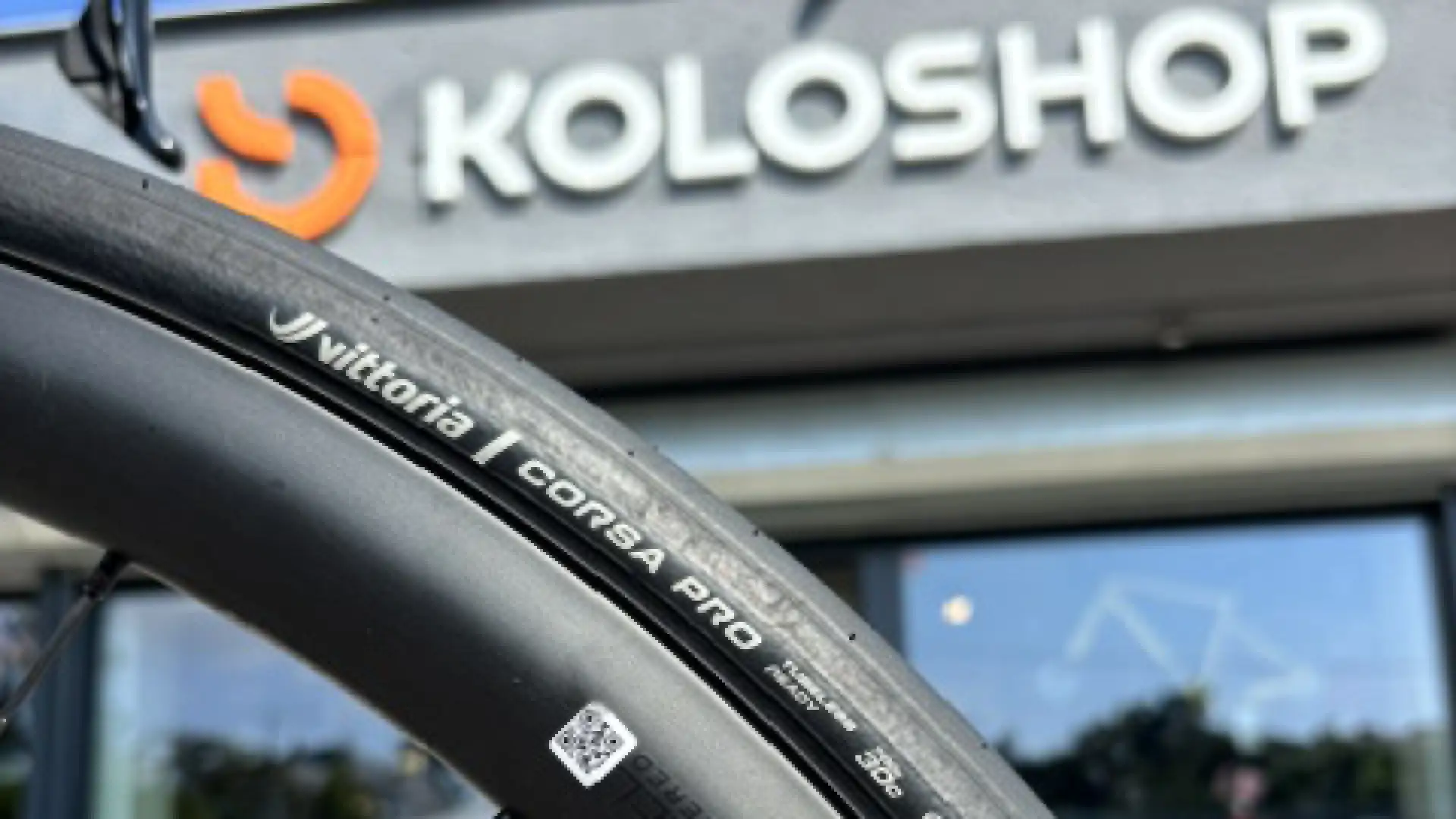 Vittoria Corsa Pro TLR Full Black G2.0: prvých 500 km s plášťami, na ktorých sa vyhrávajú Grand Tours