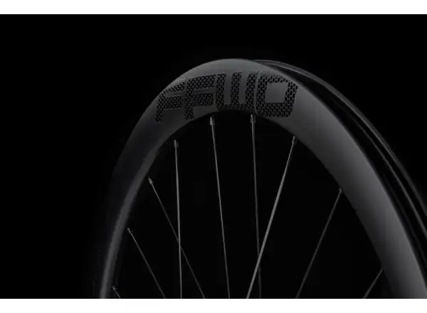 FFWD RYOT77 DT240 2:1 EXP cestné vypletené kolesá plášťové MattBlack Sram XDR orech
