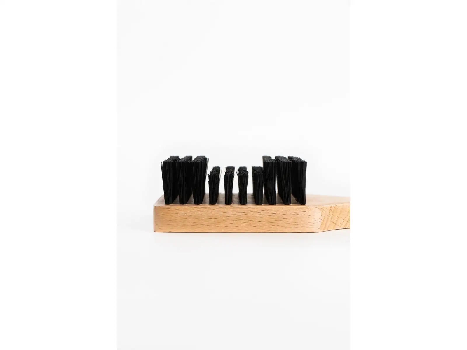 Peatys Tyre Brush kefa na plášte