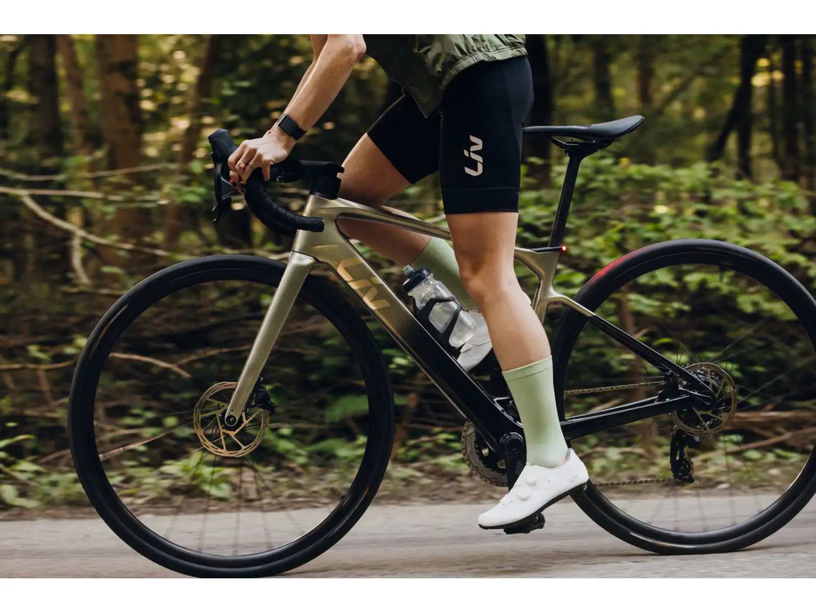 Liv Avail Advanced E+ Elite 2 cestný elektrobicykel Golden Haze