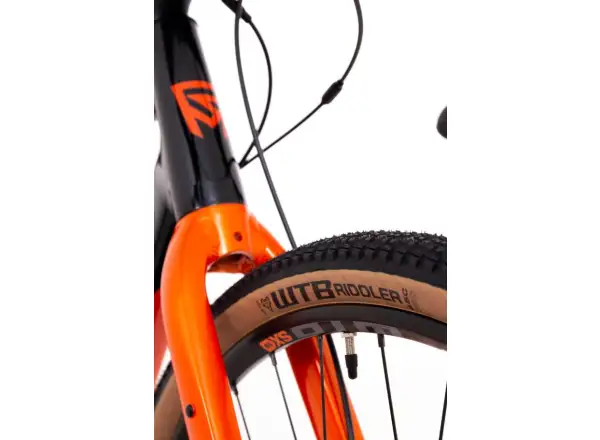 Rock Machine Gravelride 200 gravel bicykel Gloss Black/Brick Orange/Silver