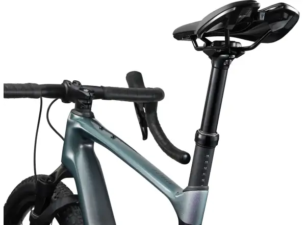Giant Revolt X Advanced Pro 0 gravel bicykel Airglow Black Currant