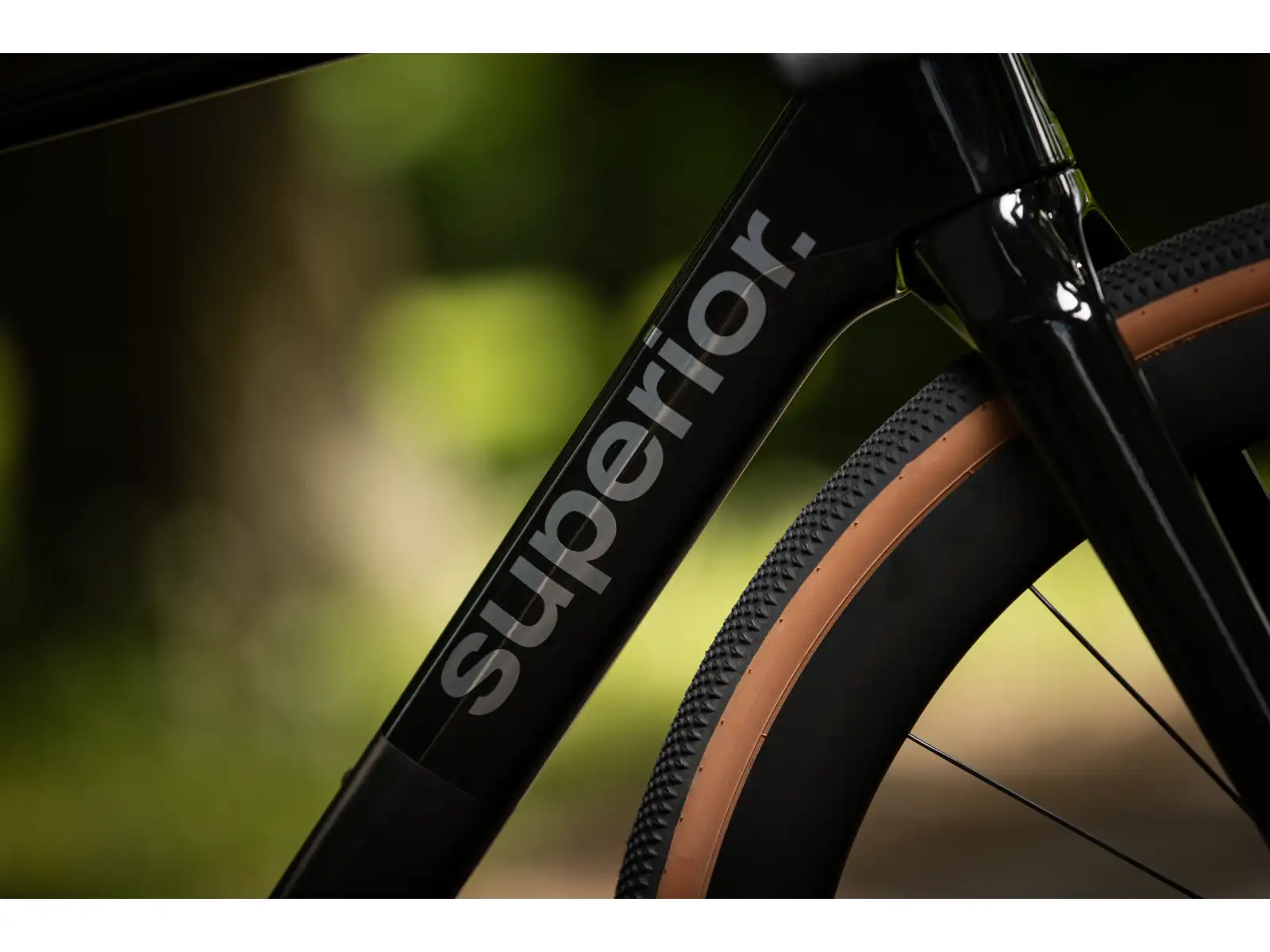 Superior XR 9.8 GR gravel bicykel Matte Carbon/Gloss Black